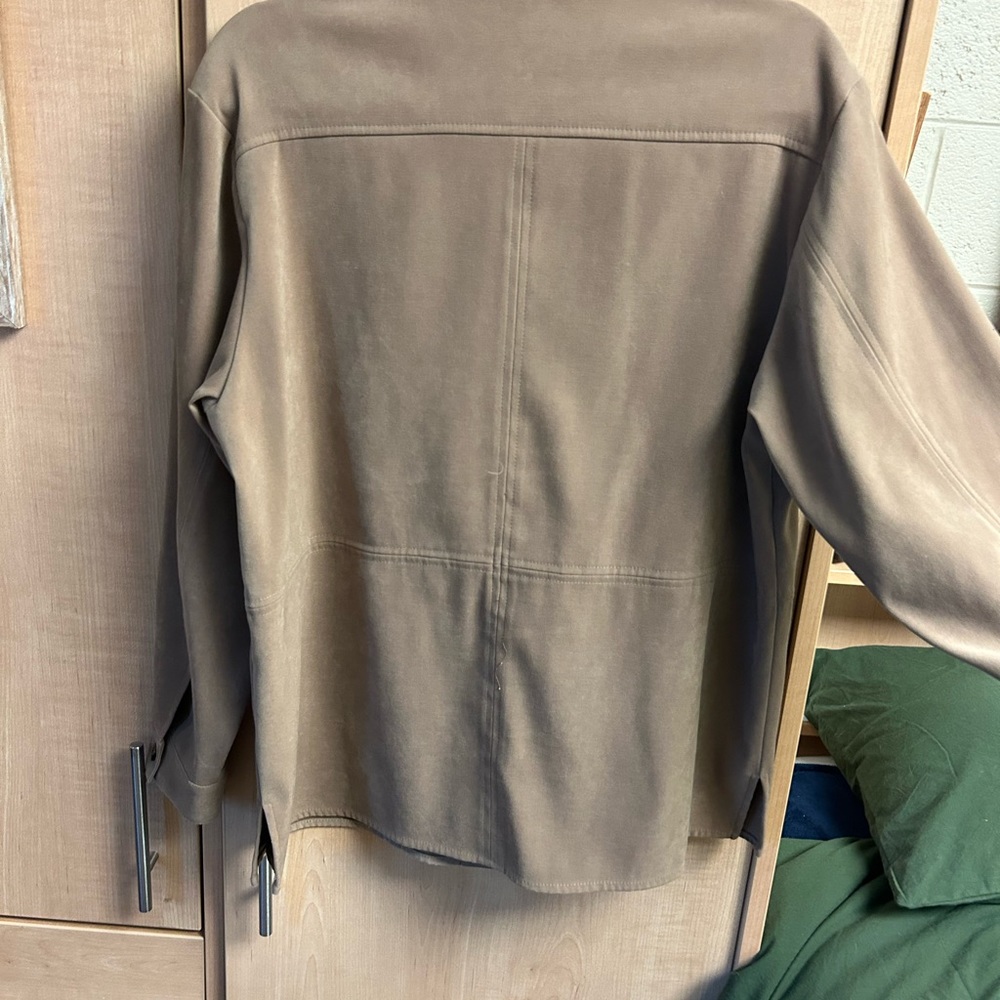 Talbots Button down - Picture 3 of 4